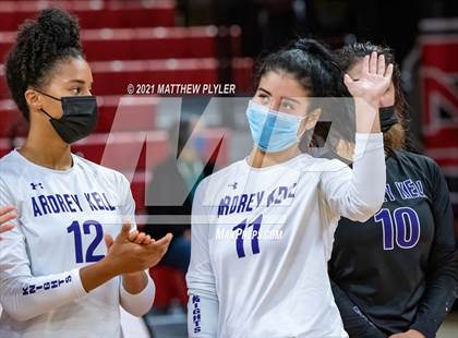 Thumbnail 3 in Green Level vs. Ardrey Kell (NCHSAA 4A Final) (1 of 2) (Pre-game, post-game, awards, and team photos) photogallery.