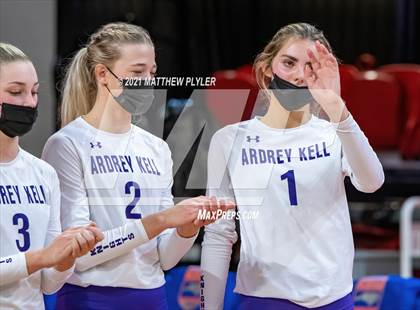 Thumbnail 2 in Green Level vs. Ardrey Kell (NCHSAA 4A Final) (1 of 2) (Pre-game, post-game, awards, and team photos) photogallery.