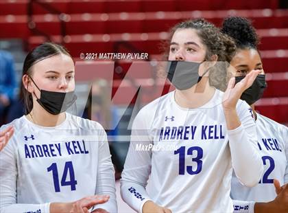 Thumbnail 3 in Green Level vs. Ardrey Kell (NCHSAA 4A Final) (1 of 2) (Pre-game, post-game, awards, and team photos) photogallery.