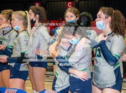 Thumbnail 2 in Green Level vs. Ardrey Kell (NCHSAA 4A Final) (1 of 2) (Pre-game, post-game, awards, and team photos) photogallery.