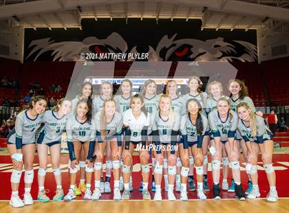 Thumbnail 1 in Green Level vs. Ardrey Kell (NCHSAA 4A Final) (1 of 2) (Pre-game, post-game, awards, and team photos) photogallery.