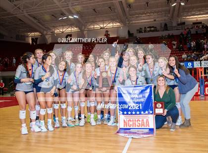 Thumbnail 3 in Green Level vs. Ardrey Kell (NCHSAA 4A Final) (1 of 2) (Pre-game, post-game, awards, and team photos) photogallery.