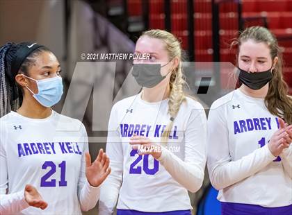 Thumbnail 3 in Green Level vs. Ardrey Kell (NCHSAA 4A Final) (1 of 2) (Pre-game, post-game, awards, and team photos) photogallery.