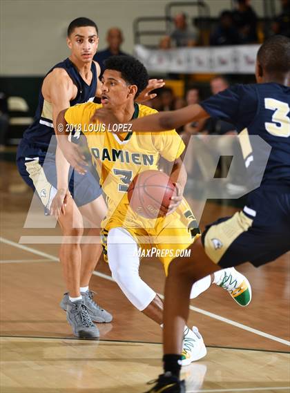 Thumbnail 3 in Damien vs. Second Baptist (Classic at Damien) photogallery.