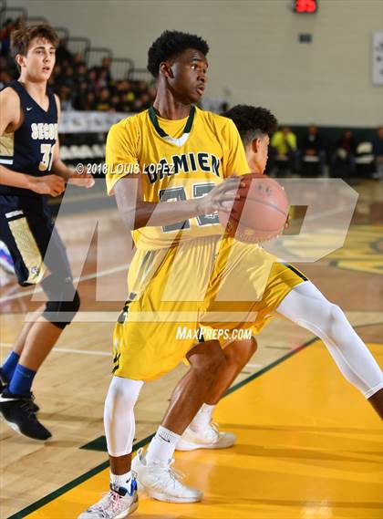 Thumbnail 1 in Damien vs. Second Baptist (Classic at Damien) photogallery.