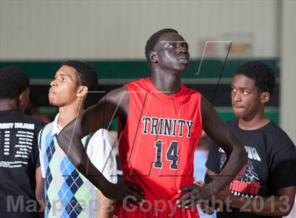 Thumbnail 3 in Hebron vs Trinity (UIL 5A Region1 Bi-District Playoff) photogallery.