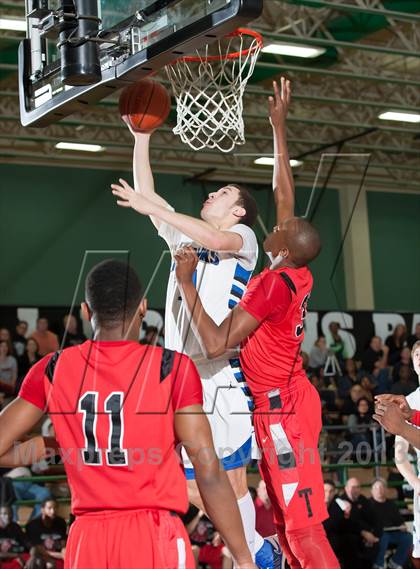 Thumbnail 1 in Hebron vs Trinity (UIL 5A Region1 Bi-District Playoff) photogallery.