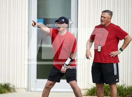 Thumbnail 3 in Middleburg vs Mainland (Jaguars Preseason Classic) photogallery.