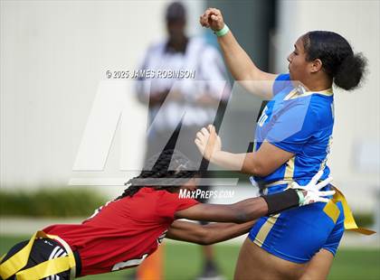 Thumbnail 1 in Middleburg vs Mainland (Jaguars Preseason Classic) photogallery.