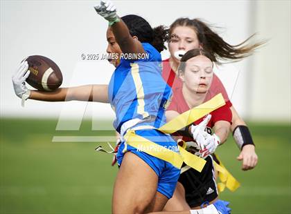 Thumbnail 3 in Middleburg vs Mainland (Jaguars Preseason Classic) photogallery.