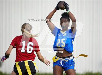 Thumbnail 1 in Middleburg vs Mainland (Jaguars Preseason Classic) photogallery.