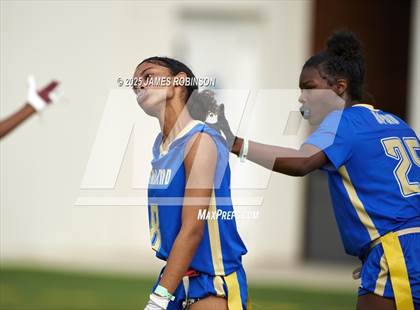 Thumbnail 2 in Middleburg vs Mainland (Jaguars Preseason Classic) photogallery.