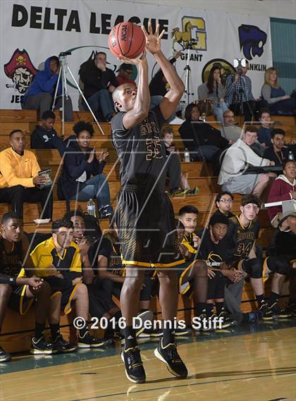 Thumbnail 3 in Edison vs. Rocklin (Adidas Challenge) photogallery.