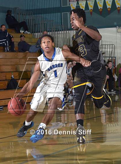 Thumbnail 3 in Edison vs. Rocklin (Adidas Challenge) photogallery.