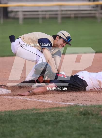 Thumbnail 1 in University vs. Park Tudor IHSAA Class 2A S42 Sectionals Championship photogallery.