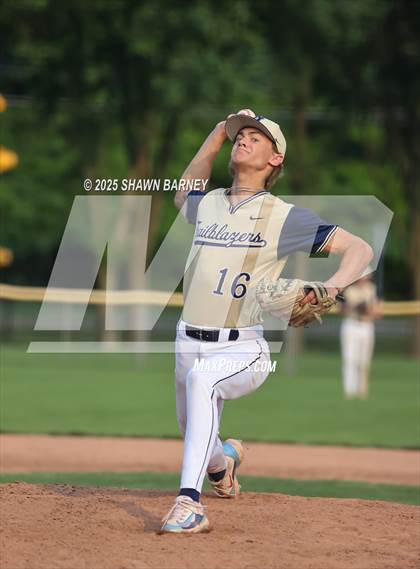 Thumbnail 2 in University vs. Park Tudor IHSAA Class 2A S42 Sectionals Championship photogallery.
