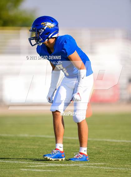 Thumbnail 1 in Tulare Western @ Bakersfield Christian photogallery.