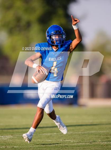Thumbnail 3 in Tulare Western @ Bakersfield Christian photogallery.
