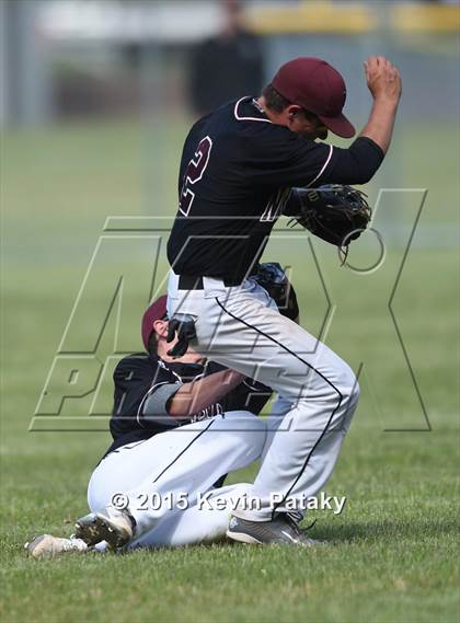 Thumbnail 2 in Middletown @ North Haven (CIAC Class L 2nd Round) photogallery.