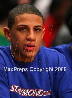 Thumbnail 3 in St. Raymond vs. St. Patrick (Nike Super 6 @ the Garden) photogallery.
