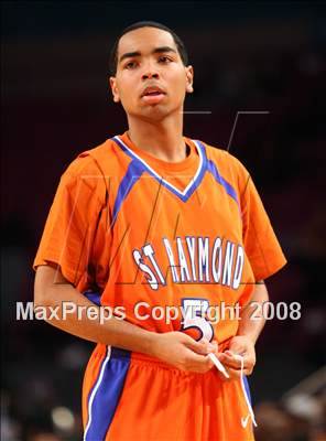Thumbnail 3 in St. Raymond vs. St. Patrick (Nike Super 6 @ the Garden) photogallery.