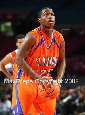 Thumbnail 1 in St. Raymond vs. St. Patrick (Nike Super 6 @ the Garden) photogallery.