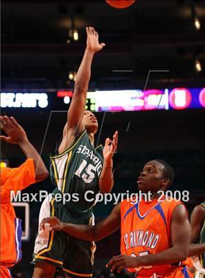 Thumbnail 2 in St. Raymond vs. St. Patrick (Nike Super 6 @ the Garden) photogallery.