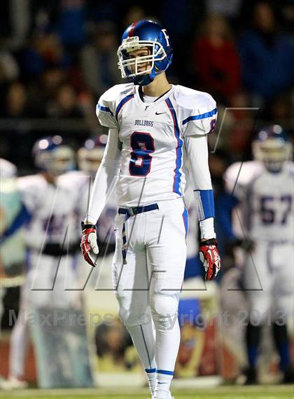Thumbnail 2 in De La Salle vs. Folsom (CIF NorCal Regional Open Division Final) photogallery.