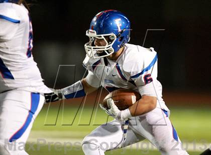 Thumbnail 1 in De La Salle vs. Folsom (CIF NorCal Regional Open Division Final) photogallery.