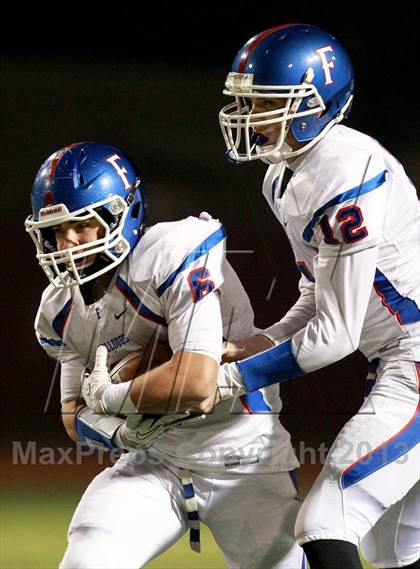 Thumbnail 3 in De La Salle vs. Folsom (CIF NorCal Regional Open Division Final) photogallery.