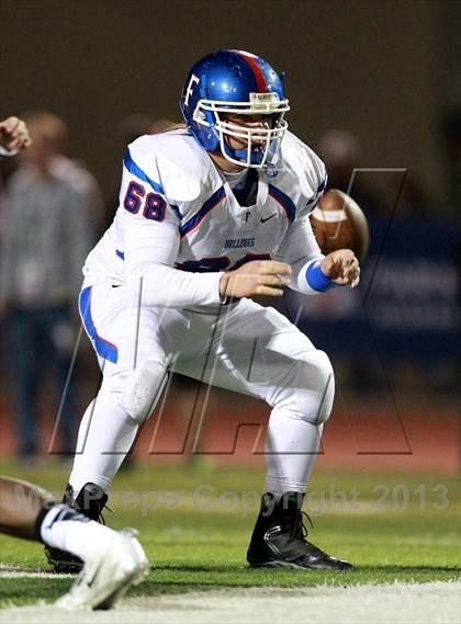 Thumbnail 1 in De La Salle vs. Folsom (CIF NorCal Regional Open Division Final) photogallery.