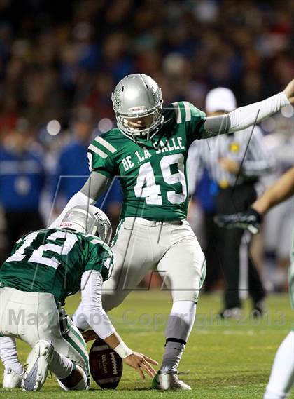 Thumbnail 1 in De La Salle vs. Folsom (CIF NorCal Regional Open Division Final) photogallery.