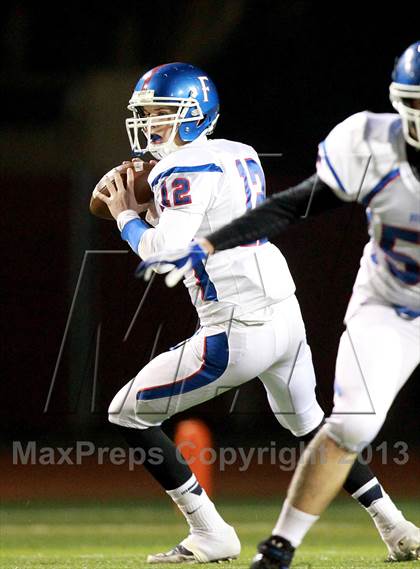 Thumbnail 2 in De La Salle vs. Folsom (CIF NorCal Regional Open Division Final) photogallery.