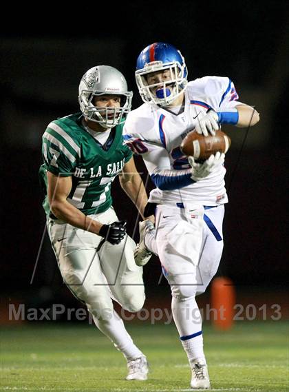 Thumbnail 2 in De La Salle vs. Folsom (CIF NorCal Regional Open Division Final) photogallery.