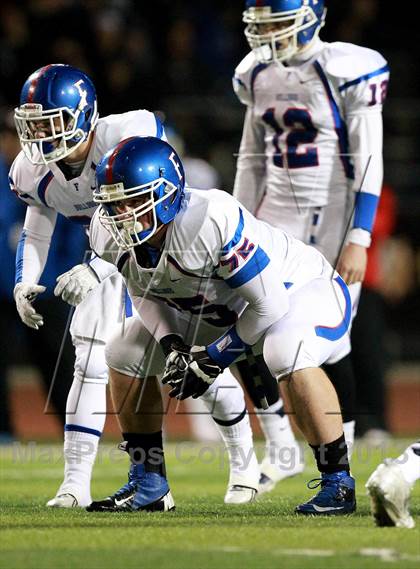 Thumbnail 3 in De La Salle vs. Folsom (CIF NorCal Regional Open Division Final) photogallery.