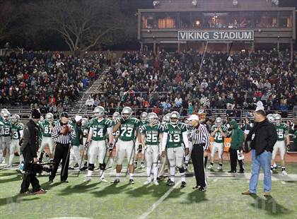 Thumbnail 2 in De La Salle vs. Folsom (CIF NorCal Regional Open Division Final) photogallery.