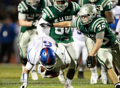 Thumbnail 2 in De La Salle vs. Folsom (CIF NorCal Regional Open Division Final) photogallery.