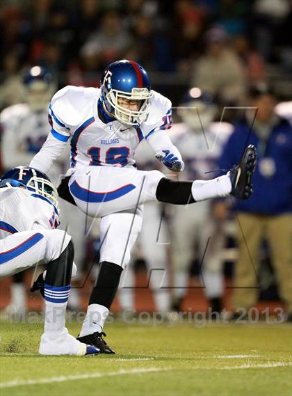 Thumbnail 3 in De La Salle vs. Folsom (CIF NorCal Regional Open Division Final) photogallery.