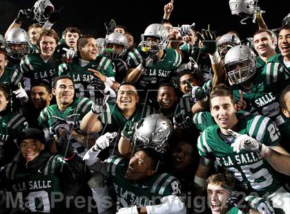 Thumbnail 2 in De La Salle vs. Folsom (CIF NorCal Regional Open Division Final) photogallery.