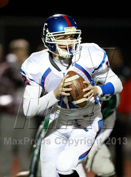 Thumbnail 3 in De La Salle vs. Folsom (CIF NorCal Regional Open Division Final) photogallery.