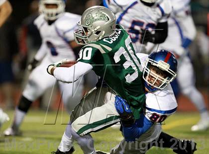 Thumbnail 2 in De La Salle vs. Folsom (CIF NorCal Regional Open Division Final) photogallery.