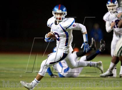 Thumbnail 1 in De La Salle vs. Folsom (CIF NorCal Regional Open Division Final) photogallery.