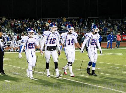 Thumbnail 3 in De La Salle vs. Folsom (CIF NorCal Regional Open Division Final) photogallery.