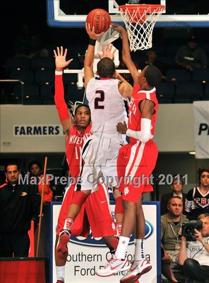 Thumbnail 1 in Mater Dei @ Centennial (CIF SS D1AA Playoffs) photogallery.