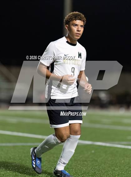 Thumbnail 1 in Mitchell vs. Lakewood Ranch (FHSAA 6A Regional Final) photogallery.