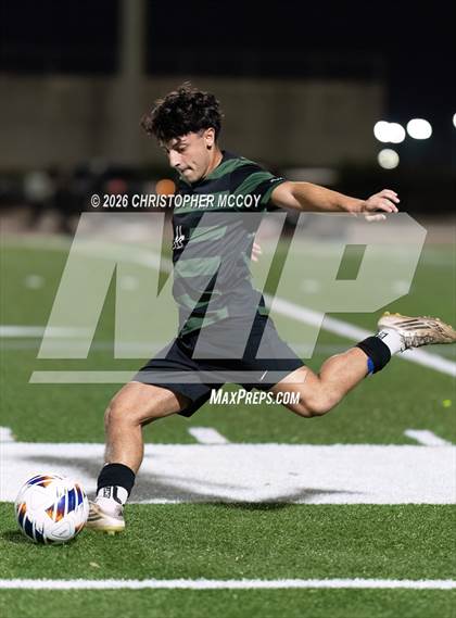 Thumbnail 2 in Mitchell vs. Lakewood Ranch (FHSAA 6A Regional Final) photogallery.