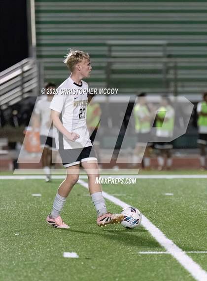 Thumbnail 2 in Mitchell vs. Lakewood Ranch (FHSAA 6A Regional Final) photogallery.