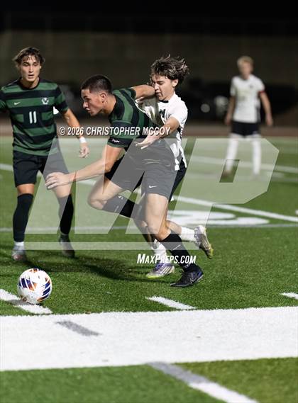 Thumbnail 3 in Mitchell vs. Lakewood Ranch (FHSAA 6A Regional Final) photogallery.
