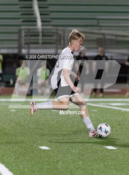 Thumbnail 3 in Mitchell vs. Lakewood Ranch (FHSAA 6A Regional Final) photogallery.