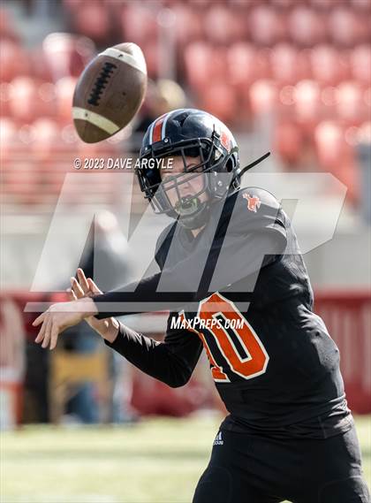 Thumbnail 1 in Altamont vs Monticello (UHSAA 8-player Semifinal) photogallery.